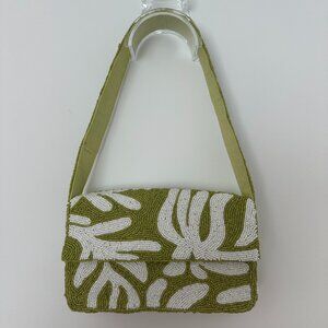 On 34th Green and White Beaded Shoulder Purse